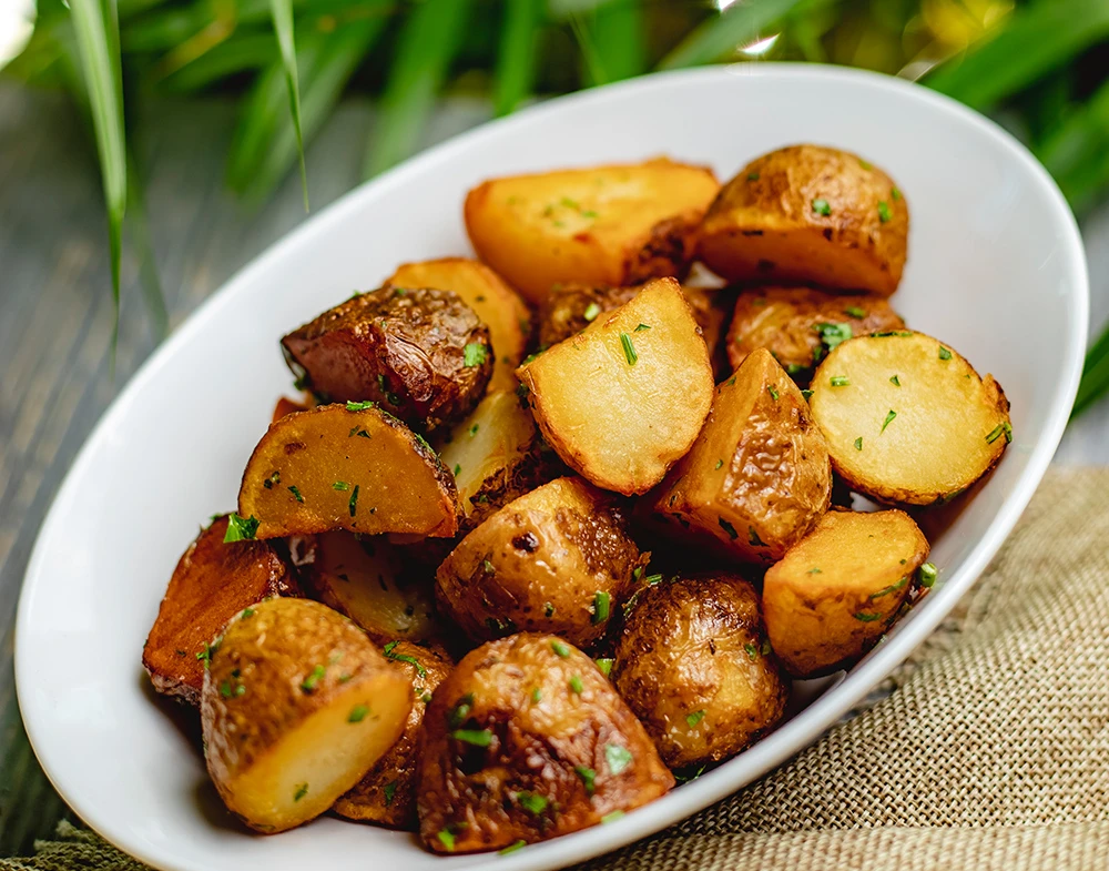 Hrskavi pečeni krompir sa belim misom i javorovim sirupom