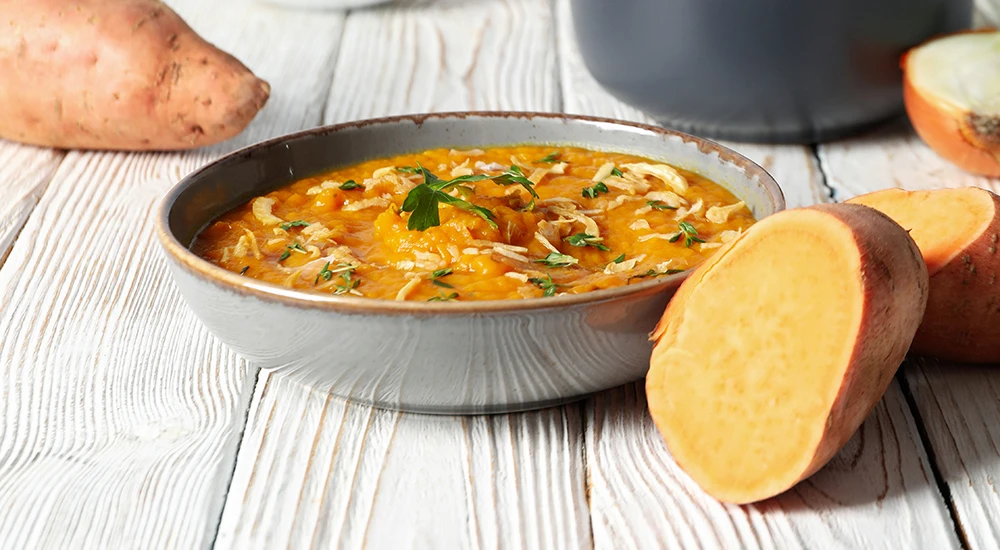 Topla krem čorba od slatkog krompira – jesenja veganska poslastica